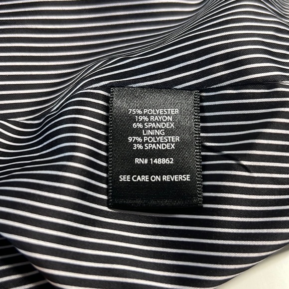 Torrid black blazer - Picture 5 of 13